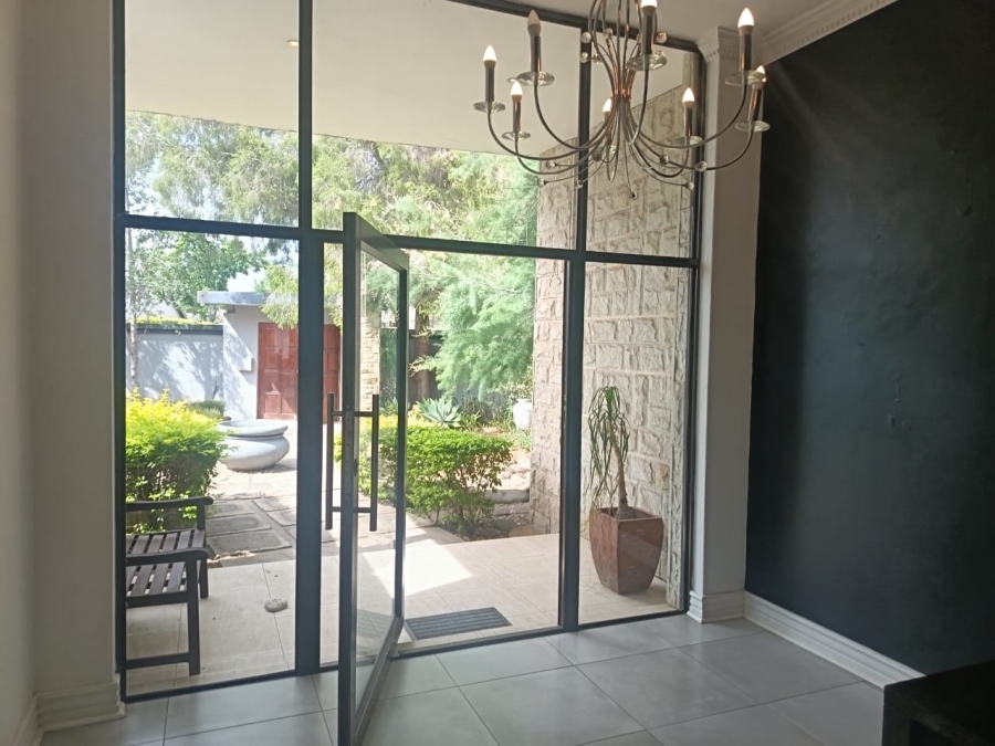 5 Bedroom Property for Sale in Monument Heights Northern Cape